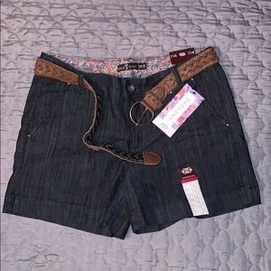 One5one 151 stretch shorts women’s size 14